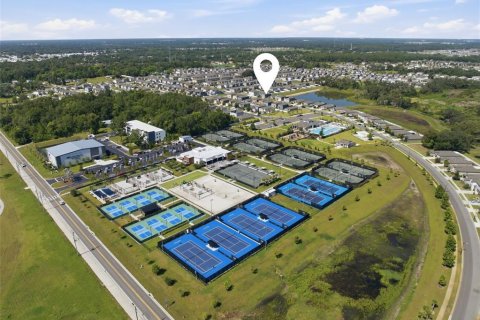 Купить виллу или дом в Зеферхиллс-Норт, Флорида 3 комнаты, 287.25м2, № 2195810 - фото 9