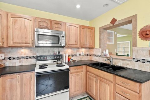Casa en venta en Saint Petersburg, Florida, 3 dormitorios, 124.3 m2 № 2387334 - foto 13