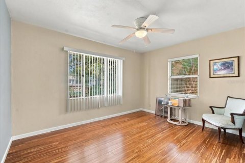 Casa en venta en Saint Petersburg, Florida, 3 dormitorios, 124.3 m2 № 2387334 - foto 26