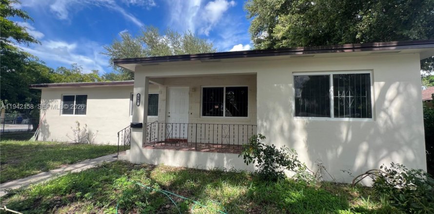 Casa en Miami, Florida 2 dormitorios, 137.59 m2 № 1999764