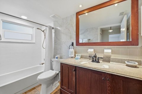 Casa en venta en Sarasota, Florida, 3 dormitorios, 163.32 m2 № 2403445 - foto 20