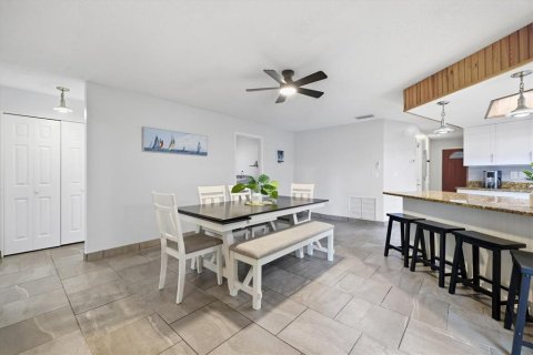 Casa en venta en Sarasota, Florida, 3 dormitorios, 163.32 m2 № 2403445 - foto 5