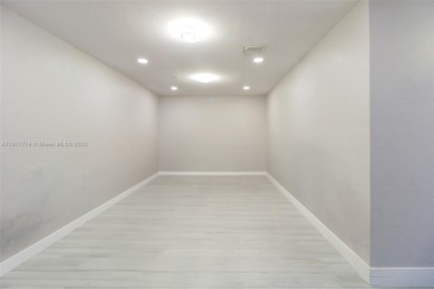 Touwnhouse à vendre à Cutler Bay, Floride: 3 chambres, 140.75 m2 № 2082599 - photo 9