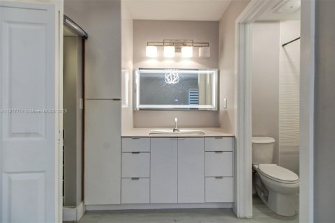 Touwnhouse à vendre à Cutler Bay, Floride: 3 chambres, 140.75 m2 № 2082599 - photo 20