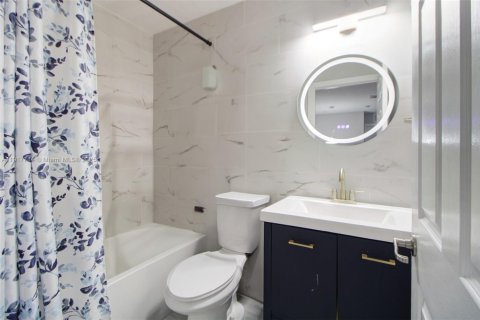 Touwnhouse à vendre à Cutler Bay, Floride: 3 chambres, 140.75 m2 № 2082599 - photo 14