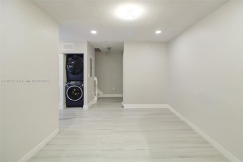 Touwnhouse à vendre à Cutler Bay, Floride: 3 chambres, 140.75 m2 № 2082599 - photo 11