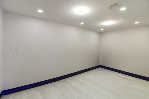 Touwnhouse à vendre à Cutler Bay, Floride: 3 chambres, 140.75 m2 № 2082599 - photo 10