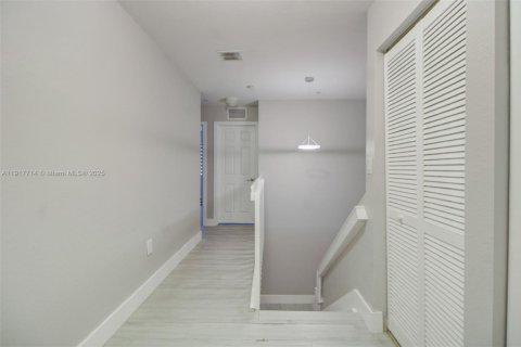 Touwnhouse à vendre à Cutler Bay, Floride: 3 chambres, 140.75 m2 № 2082599 - photo 15