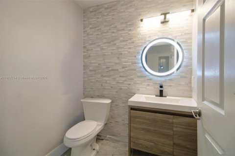 Touwnhouse à vendre à Cutler Bay, Floride: 3 chambres, 140.75 m2 № 2082599 - photo 12