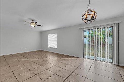 Villa ou maison à vendre à Riverview, Floride: 3 chambres, 144.46 m2 № 2197152 - photo 3