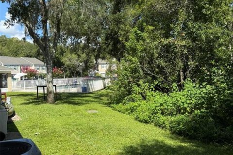 Touwnhouse à vendre à Tampa, Floride: 2 chambres, 107.02 m2 № 1876252 - photo 22