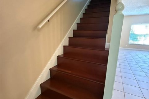 Touwnhouse à vendre à Tampa, Floride: 2 chambres, 107.02 m2 № 1876252 - photo 17