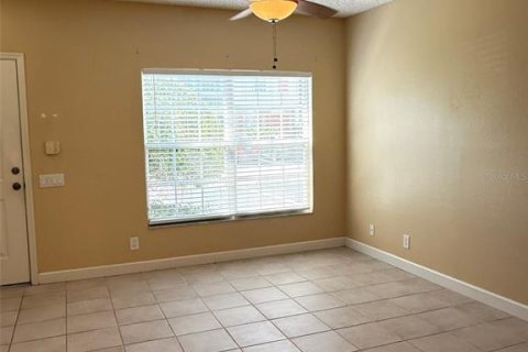 Touwnhouse à vendre à Tampa, Floride: 2 chambres, 107.02 m2 № 1876252 - photo 5