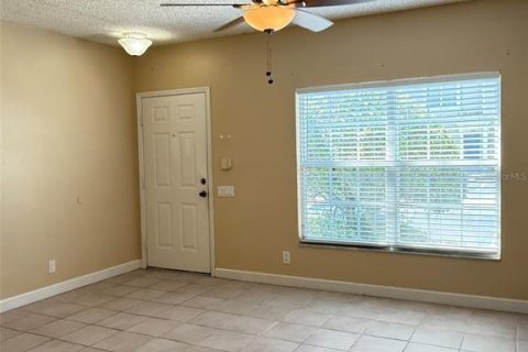 Touwnhouse à vendre à Tampa, Floride: 2 chambres, 107.02 m2 № 1876252 - photo 6