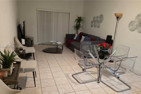 Купить кондоминиум в Дорал, Флорида 2 спальни, 97.55м2, № 2018563 - фото 6