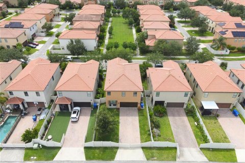 Купить виллу или дом в Окои, Флорида 8 комнат, 224.73м2, № 1911261 - фото 4