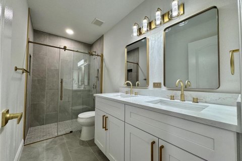 Купить виллу или дом в Окои, Флорида 8 комнат, 224.73м2, № 1911261 - фото 24
