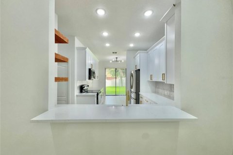 Купить виллу или дом в Окои, Флорида 8 комнат, 224.73м2, № 1911261 - фото 9