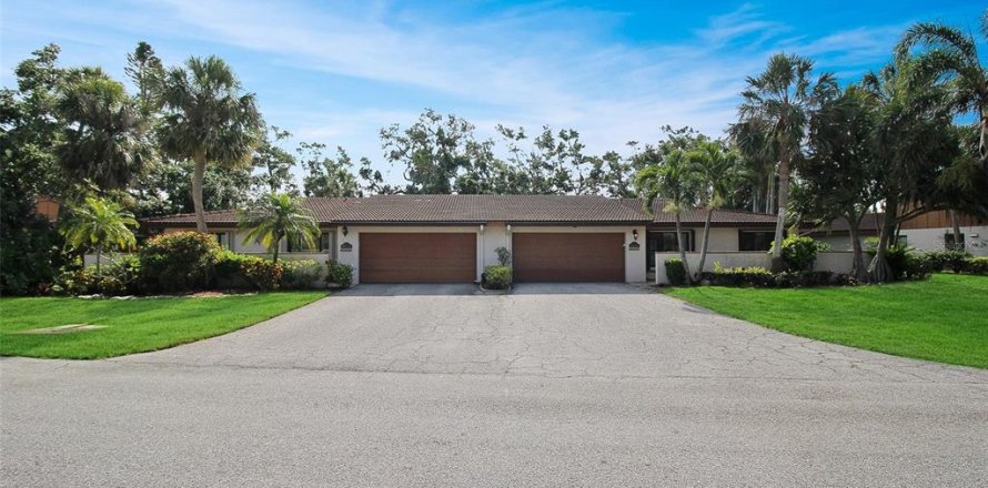 Casa en Bradenton, Florida 3 dormitorios, 195 m2 № 1740190