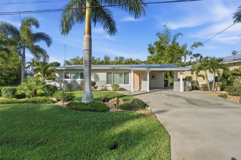 Villa ou maison à Punta Gorda, Floride 2 chambres, 106.47 m2 № 2122195