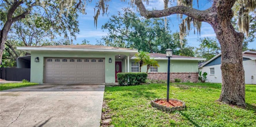 Casa en Brandon, Florida 4 dormitorios, 151.24 m2 № 1907539