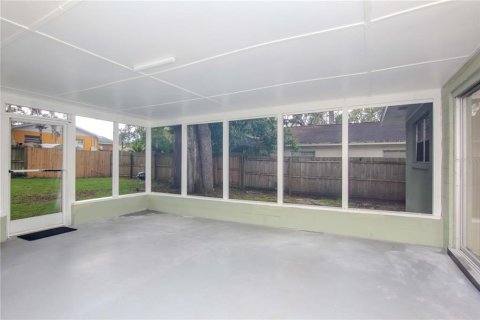 Casa en venta en Brandon, Florida, 4 dormitorios, 151.24 m2 № 1907539 - foto 19