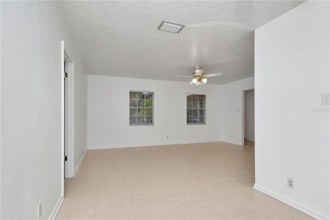 Casa en venta en Brandon, Florida, 4 dormitorios, 151.24 m2 № 1907539 - foto 6