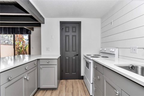 Condominio en venta en Ocala, Florida, 1 dormitorio, 91.97 m2 № 1910273 - foto 12