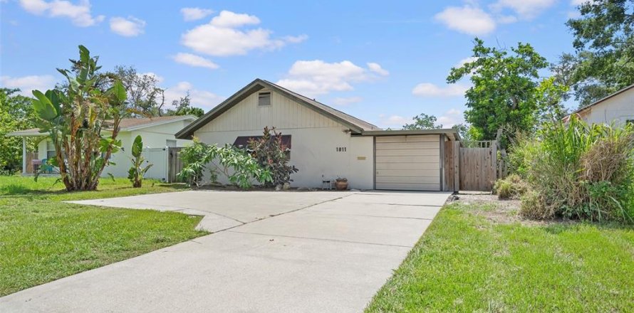 Villa ou maison à Saint Petersburg, Floride 2 chambres, 164.25 m2 № 1808641