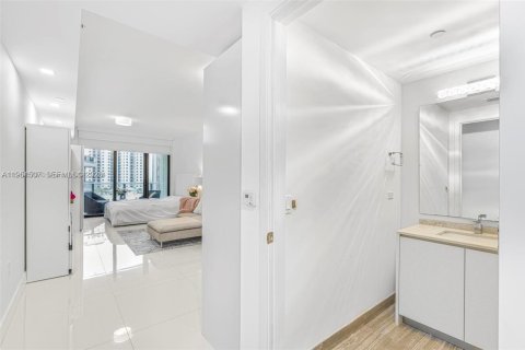 Condominio en alquiler en Miami, Florida, 41.06 m2 № 2006258 - foto 5