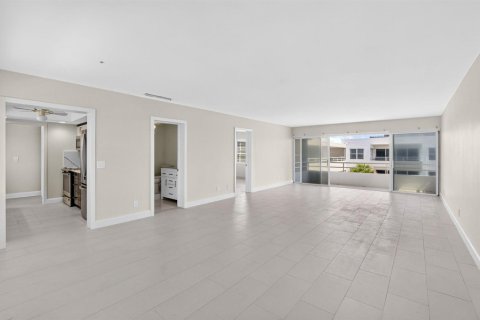 Condo in Highland Beach, Florida, 1 bedroom  № 2181956 - photo 14