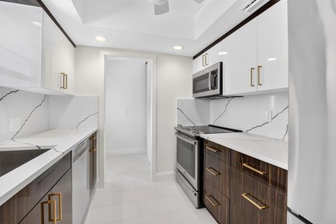 Condo in Highland Beach, Florida, 1 bedroom  № 2181956 - photo 19