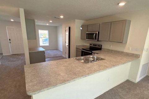 House in Palm Coast, Florida 3 bedrooms, 144.18 sq.m. № 1751178 - photo 5