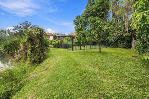 House in Tampa, Florida 5 bedrooms, 578.04 sq.m. № 2395927 - photo 5