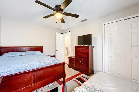 House in Orlando, Florida 4 bedrooms, 174.1 sq.m. № 1411551 - photo 4