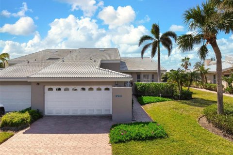 Casa en venta en Longboat Key, Florida, 3 dormitorios, 230.4 m2 № 1540548 - foto 1