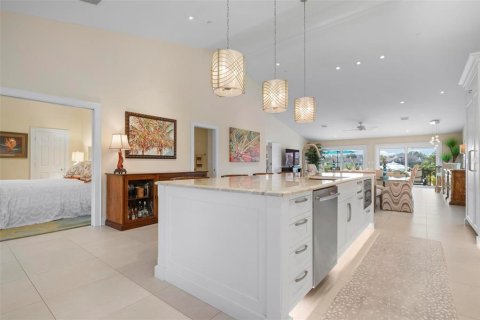 Casa en venta en Longboat Key, Florida, 3 dormitorios, 230.4 m2 № 1540548 - foto 14