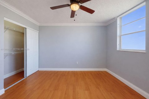 Купить кондоминиум в Майами, Флорида 2 спальни, 70.61м2, № 2051573 - фото 26