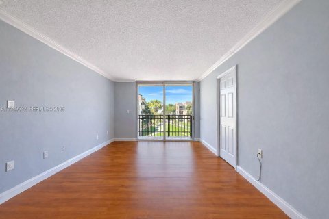 Купить кондоминиум в Майами, Флорида 2 спальни, 70.61м2, № 2051573 - фото 10