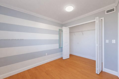 Купить кондоминиум в Майами, Флорида 2 спальни, 70.61м2, № 2051573 - фото 28