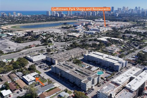 Appartement à louer à Hallandale Beach, Floride: 3 chambres, 75.07 m2 № 2017609 - photo 25