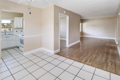 Appartement à louer à Hallandale Beach, Floride: 3 chambres, 75.07 m2 № 2017609 - photo 12