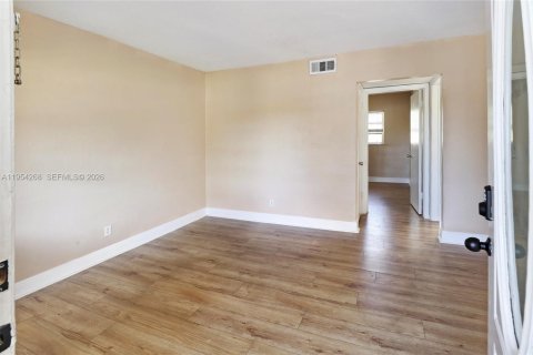 Appartement à louer à Hallandale Beach, Floride: 3 chambres, 75.07 m2 № 2017609 - photo 8