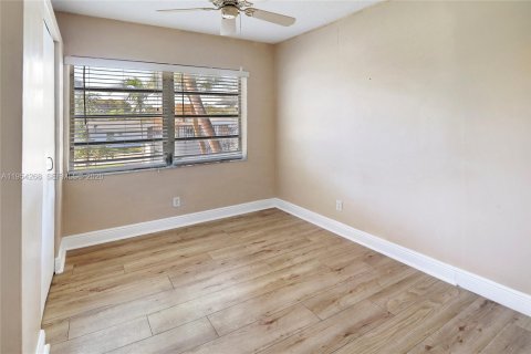 Appartement à louer à Hallandale Beach, Floride: 3 chambres, 75.07 m2 № 2017609 - photo 22