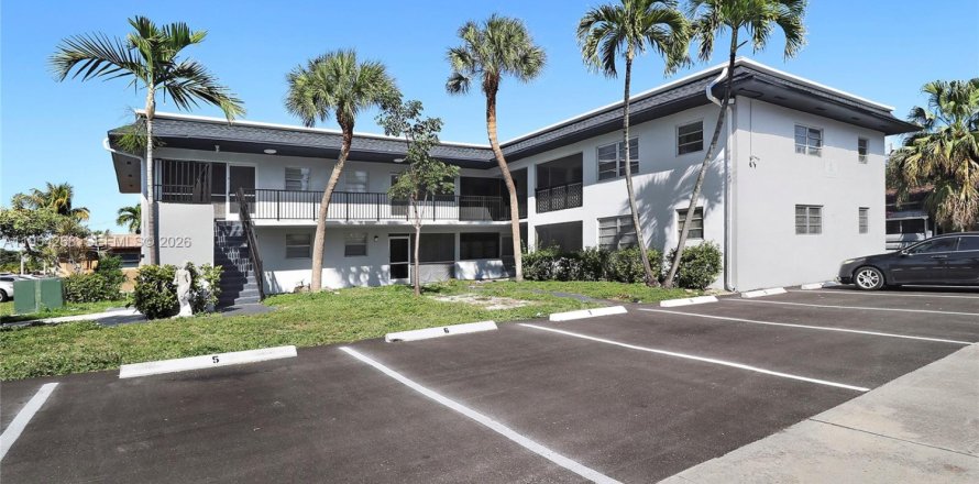 Appartement à Hallandale Beach, Floride 3 chambres, 75.07 m2 № 2017609