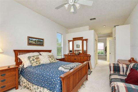 House in Valrico, Florida 4 bedrooms, 205.13 sq.m. № 2391312 - photo 13