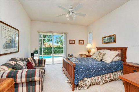 House in Valrico, Florida 4 bedrooms, 205.13 sq.m. № 2391312 - photo 12