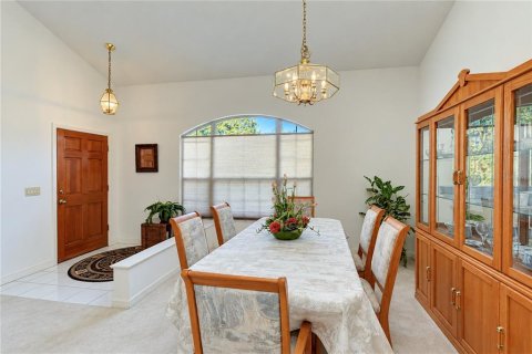 House in Valrico, Florida 4 bedrooms, 205.13 sq.m. № 2391312 - photo 3