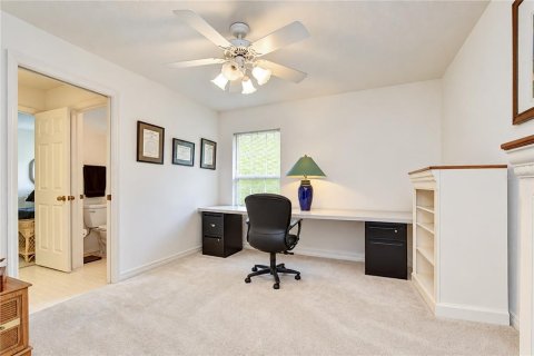 House in Valrico, Florida 4 bedrooms, 205.13 sq.m. № 2391312 - photo 18