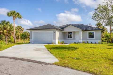 House in Rotonda, Florida 3 bedrooms, 139.45 sq.m. № 1798236 - photo 2